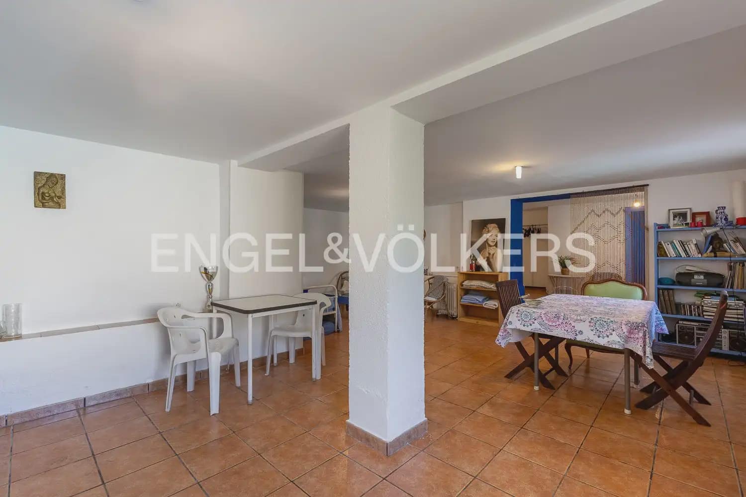 5 bedroom Villa for sale in La Font d'En Carros with pool garage - € 560,000 (Ref: 9898065)