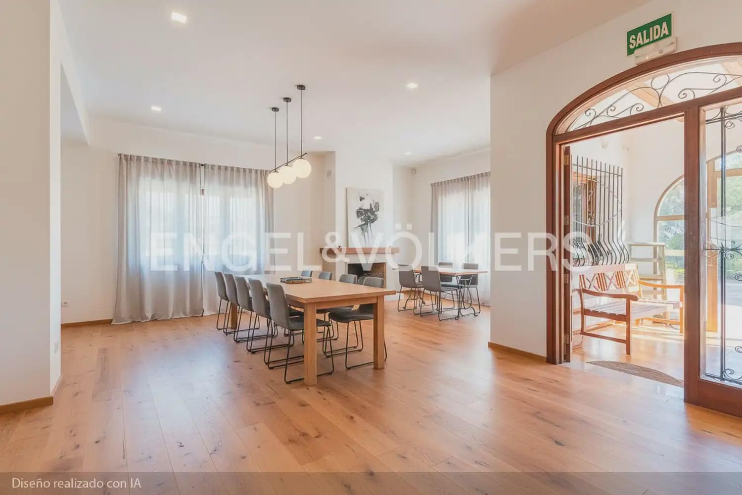 5 bedroom Villa for sale in La Font d'En Carros with pool garage - € 560,000 (Ref: 9898065)