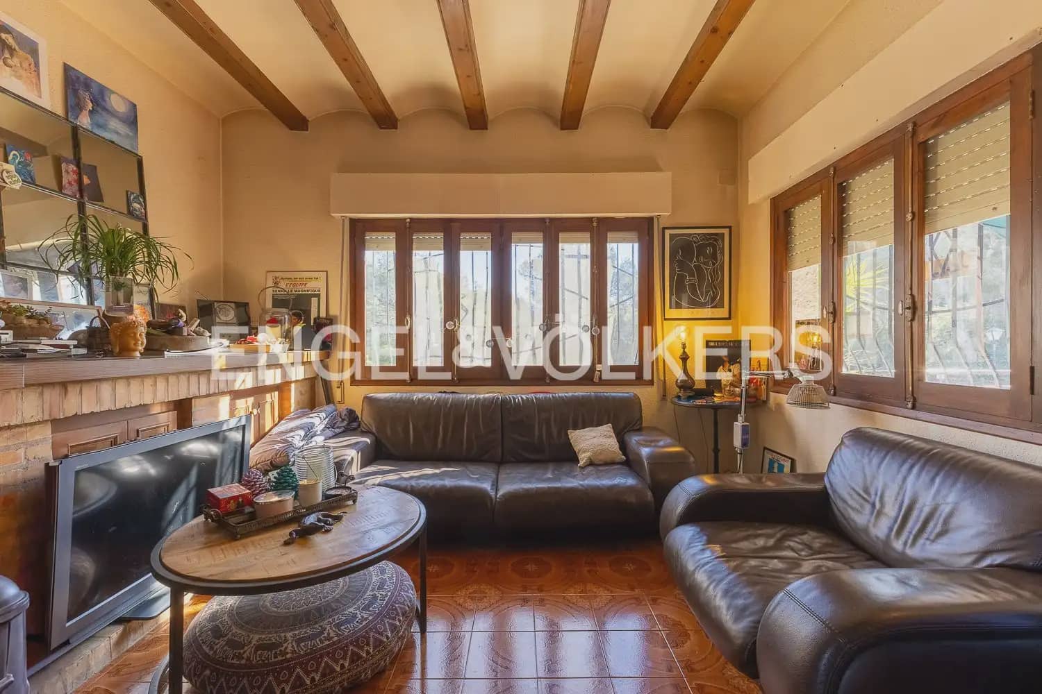 5 bedroom Villa for sale in La Font d'En Carros with pool garage - € 560,000 (Ref: 9898065)