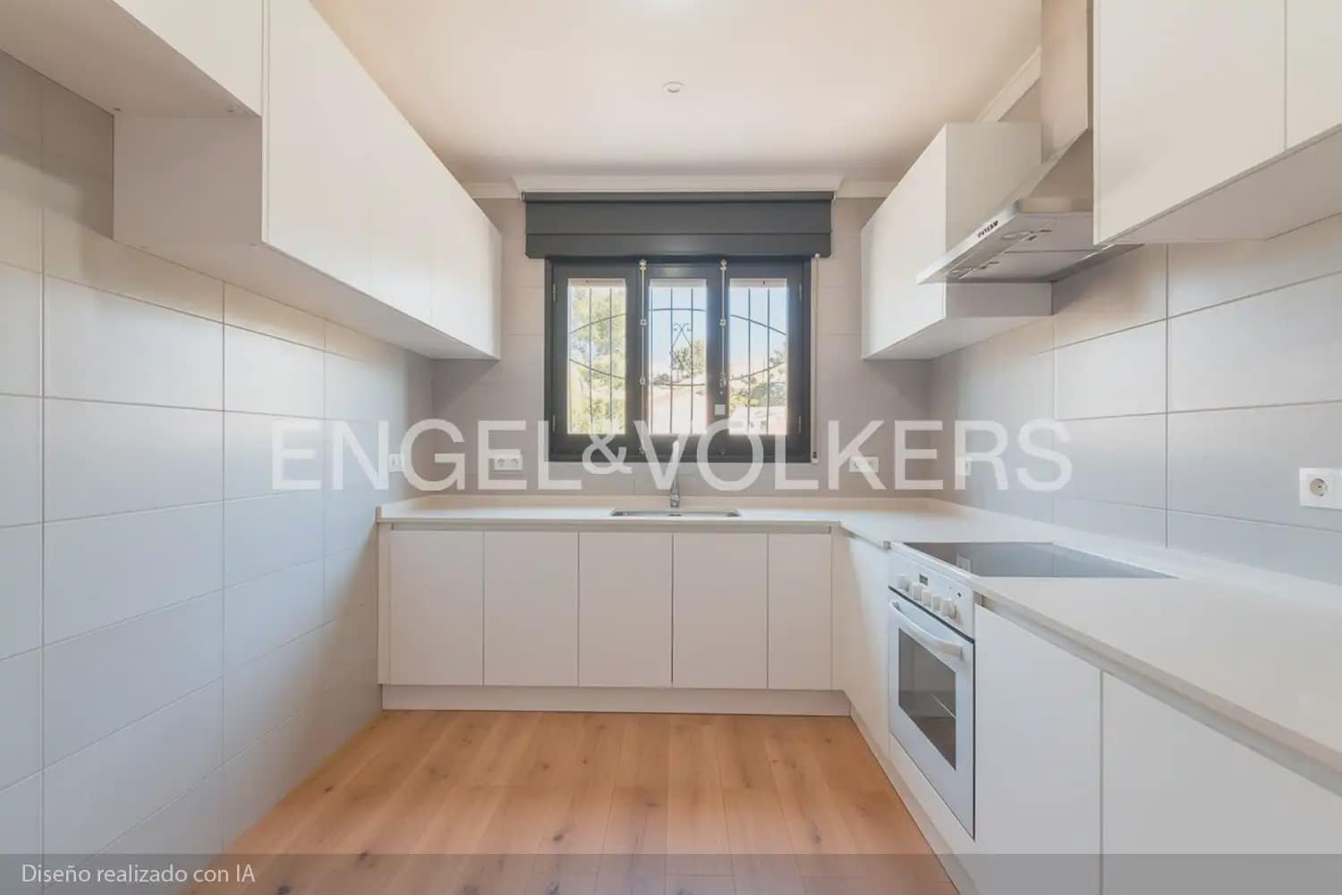 5 bedroom Villa for sale in La Font d'En Carros with pool garage - € 560,000 (Ref: 9898065)