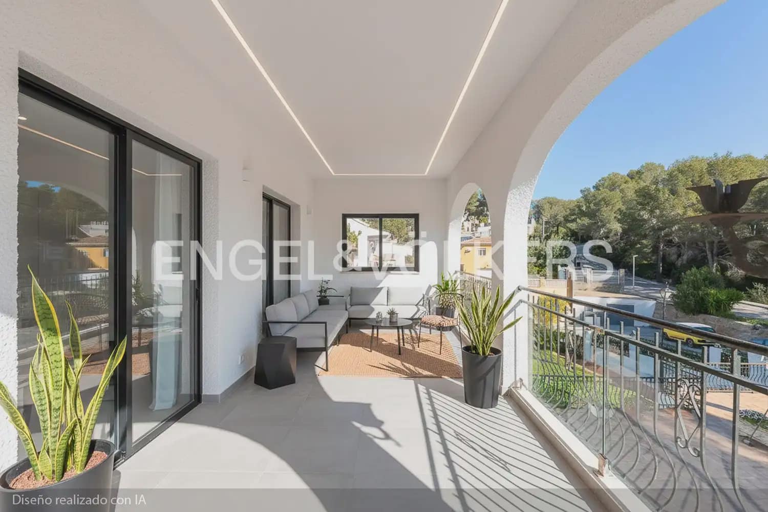 5 bedroom Villa for sale in La Font d'En Carros with pool garage - € 560,000 (Ref: 9898065)
