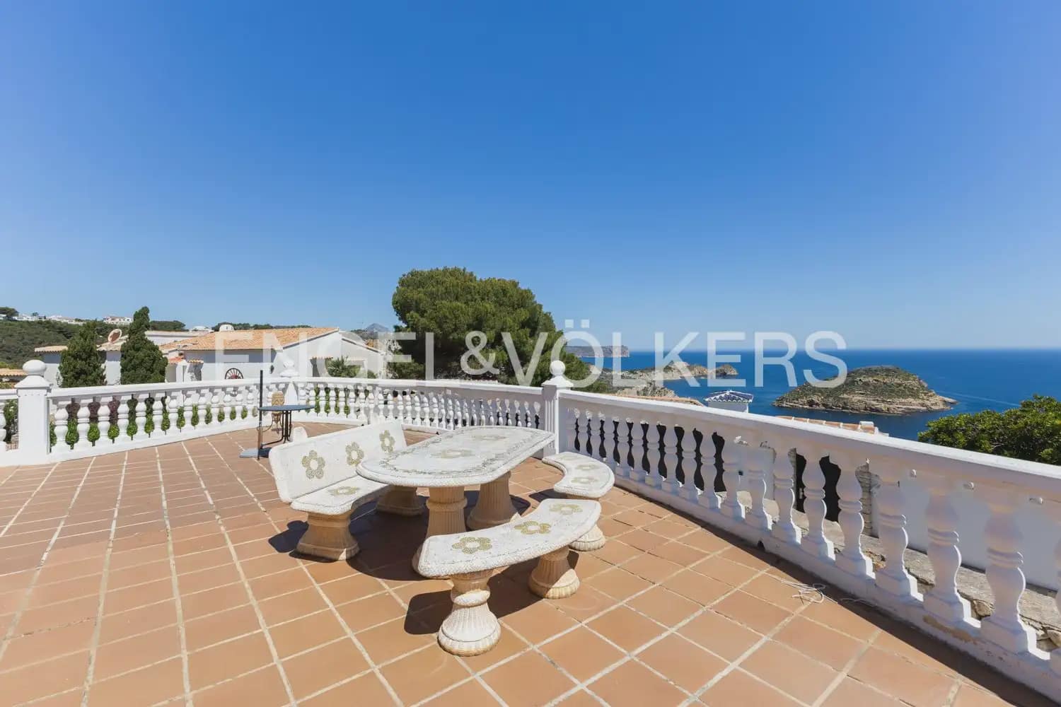 5 sypialnia Willa na sprzedaż w Javea / Xabia z basenem garażem - 1 550 000 € (Ref: 9898066)