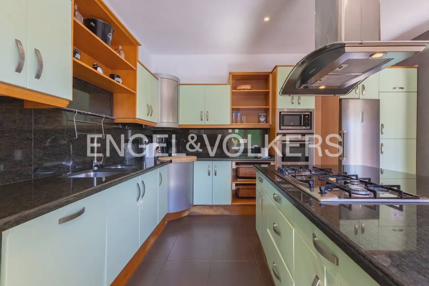 5 sypialnia Willa na sprzedaż w Javea / Xabia z basenem garażem - 1 550 000 € (Ref: 9898066)