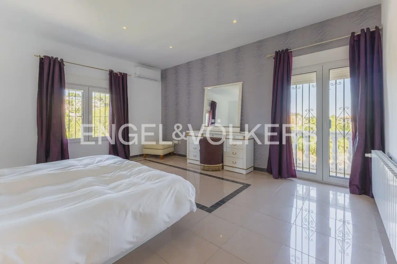 5 sypialnia Willa na sprzedaż w Javea / Xabia z basenem garażem - 1 550 000 € (Ref: 9898066)