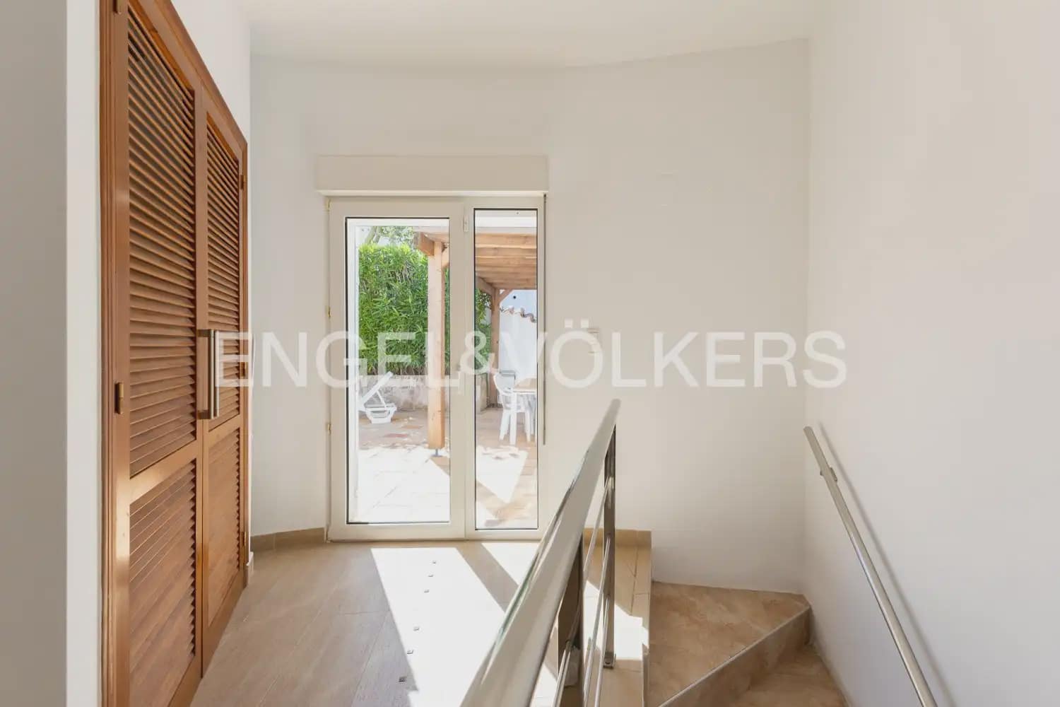 5 sypialnia Willa na sprzedaż w Javea / Xabia z basenem garażem - 1 550 000 € (Ref: 9898066)