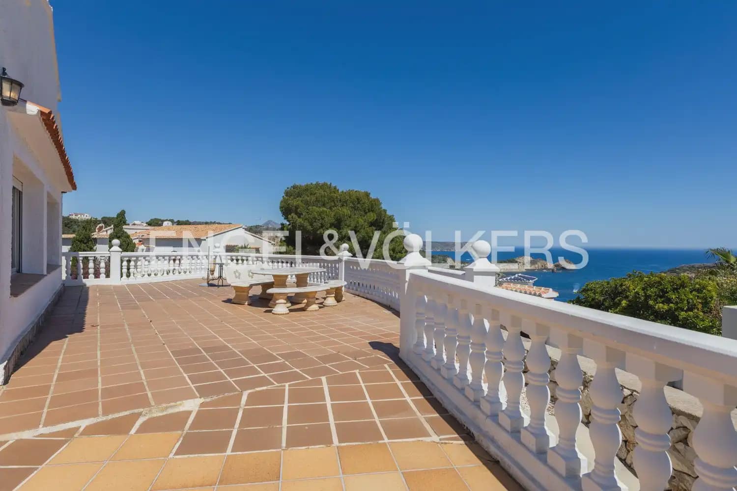 5 sypialnia Willa na sprzedaż w Javea / Xabia z basenem garażem - 1 550 000 € (Ref: 9898066)