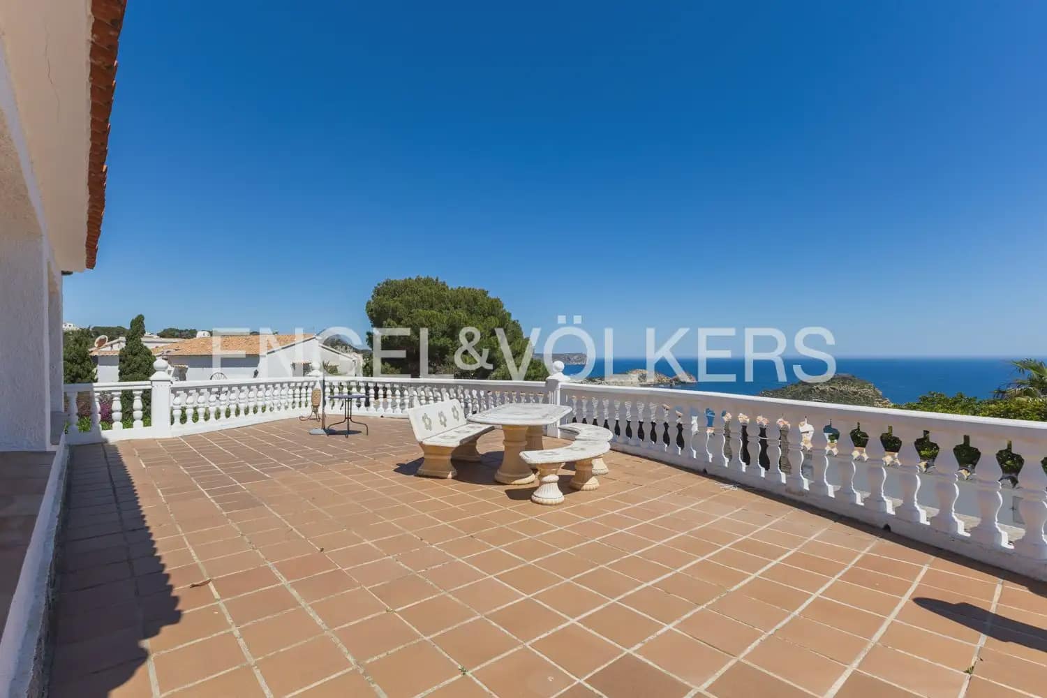 5 sypialnia Willa na sprzedaż w Javea / Xabia z basenem garażem - 1 550 000 € (Ref: 9898066)