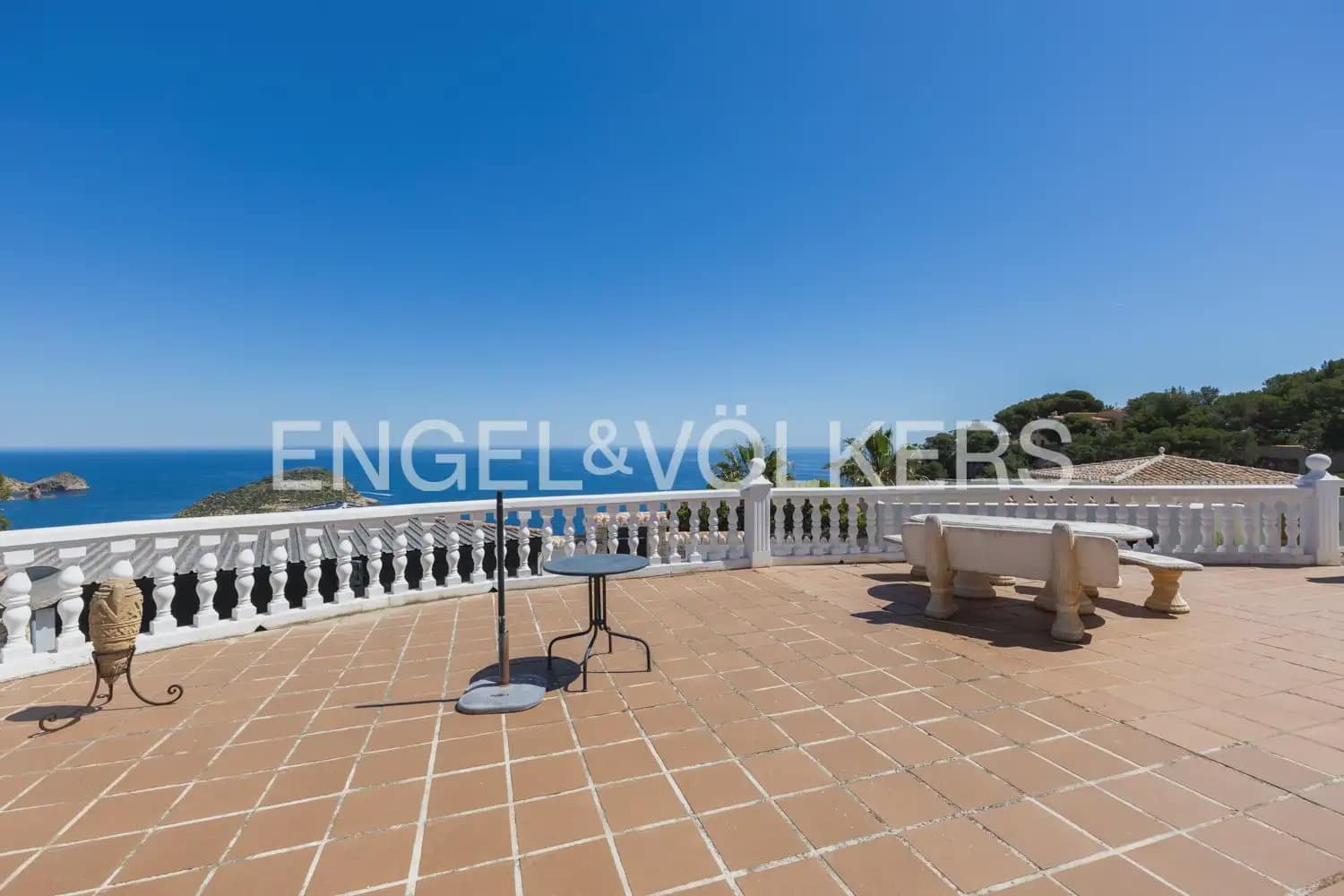 5 sypialnia Willa na sprzedaż w Javea / Xabia z basenem garażem - 1 550 000 € (Ref: 9898066)