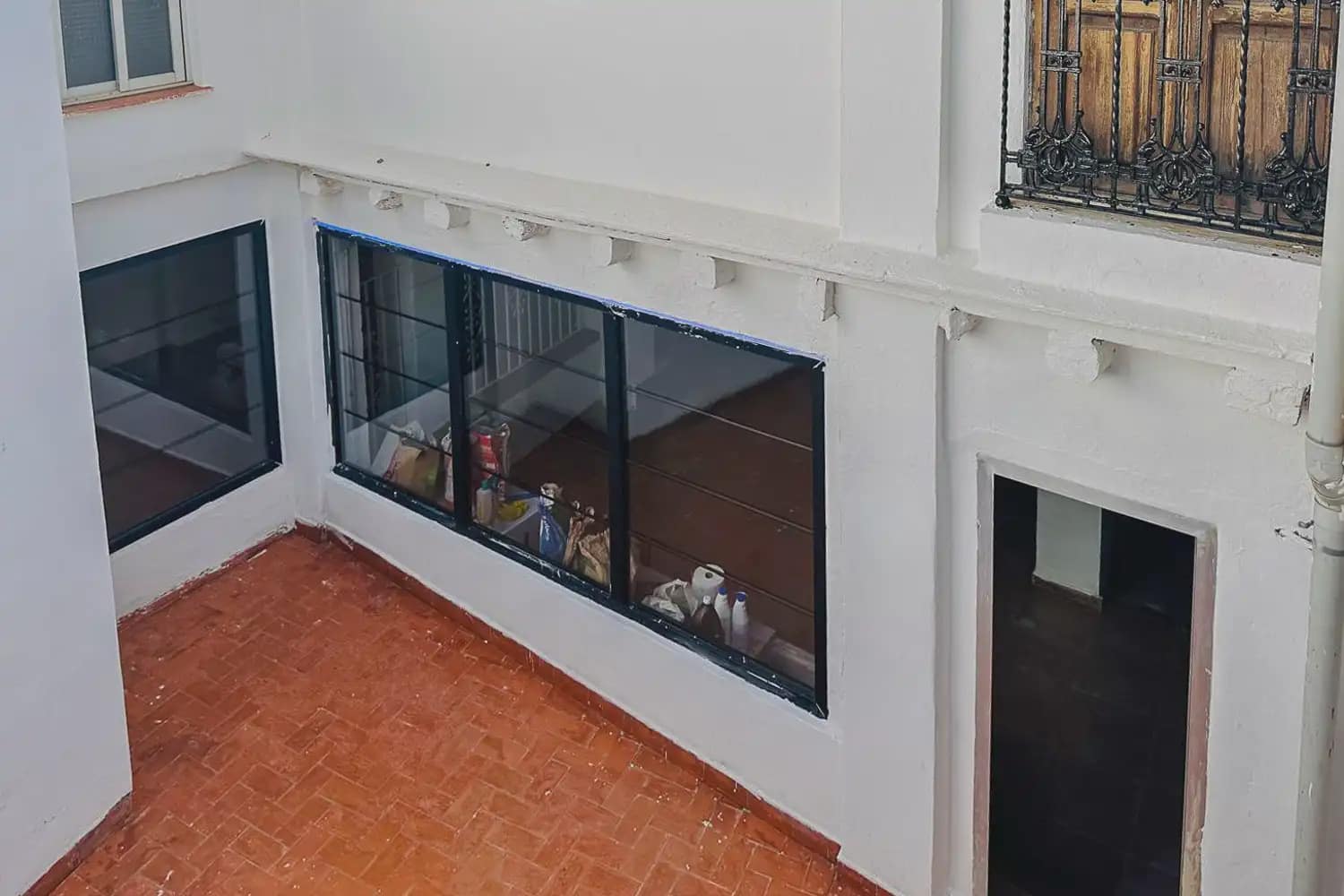 4 bedroom Townhouse for sale in Caudete de las Fuentes with garage - € 170,000 (Ref: 9898068)