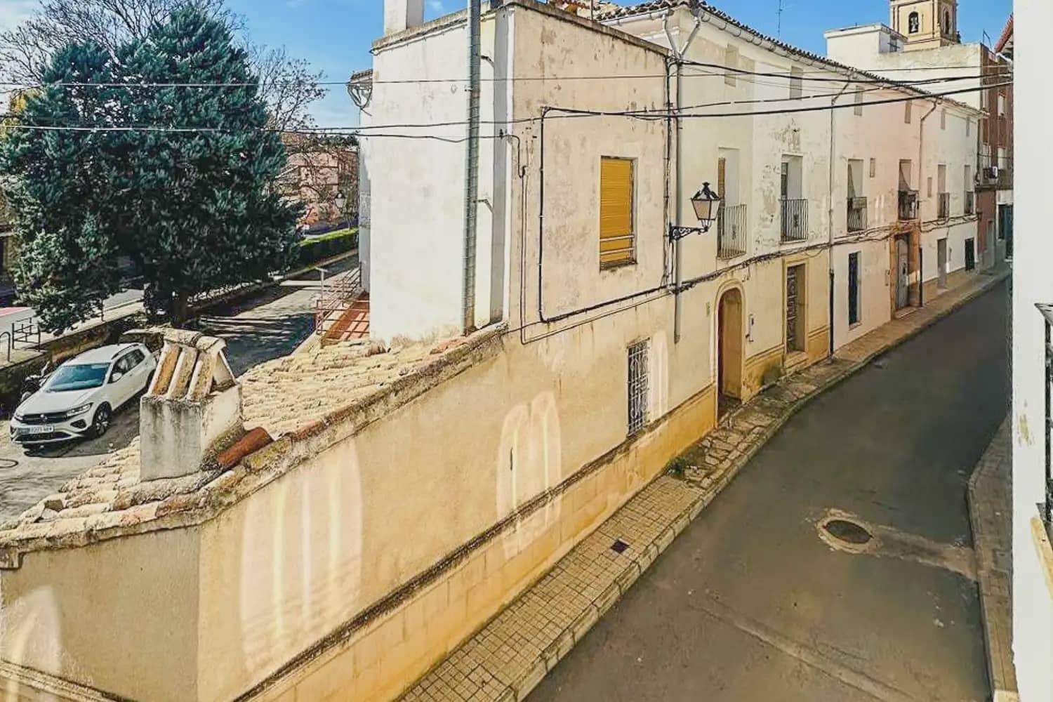 4 bedroom Townhouse for sale in Caudete de las Fuentes with garage - € 170,000 (Ref: 9898068)