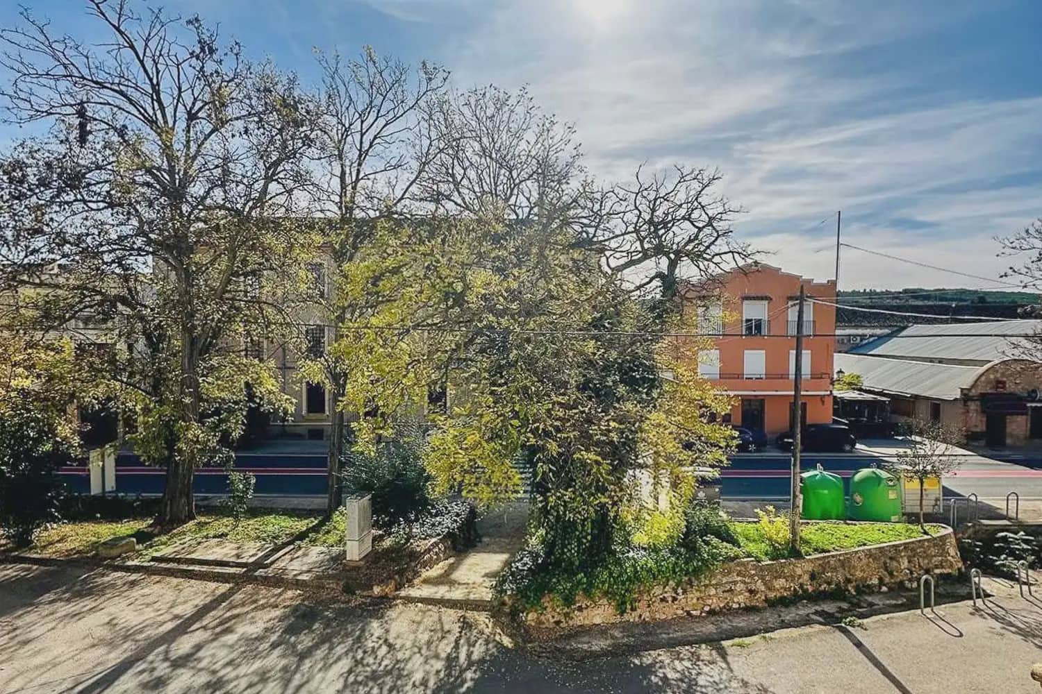 4 bedroom Townhouse for sale in Caudete de las Fuentes with garage - € 170,000 (Ref: 9898068)