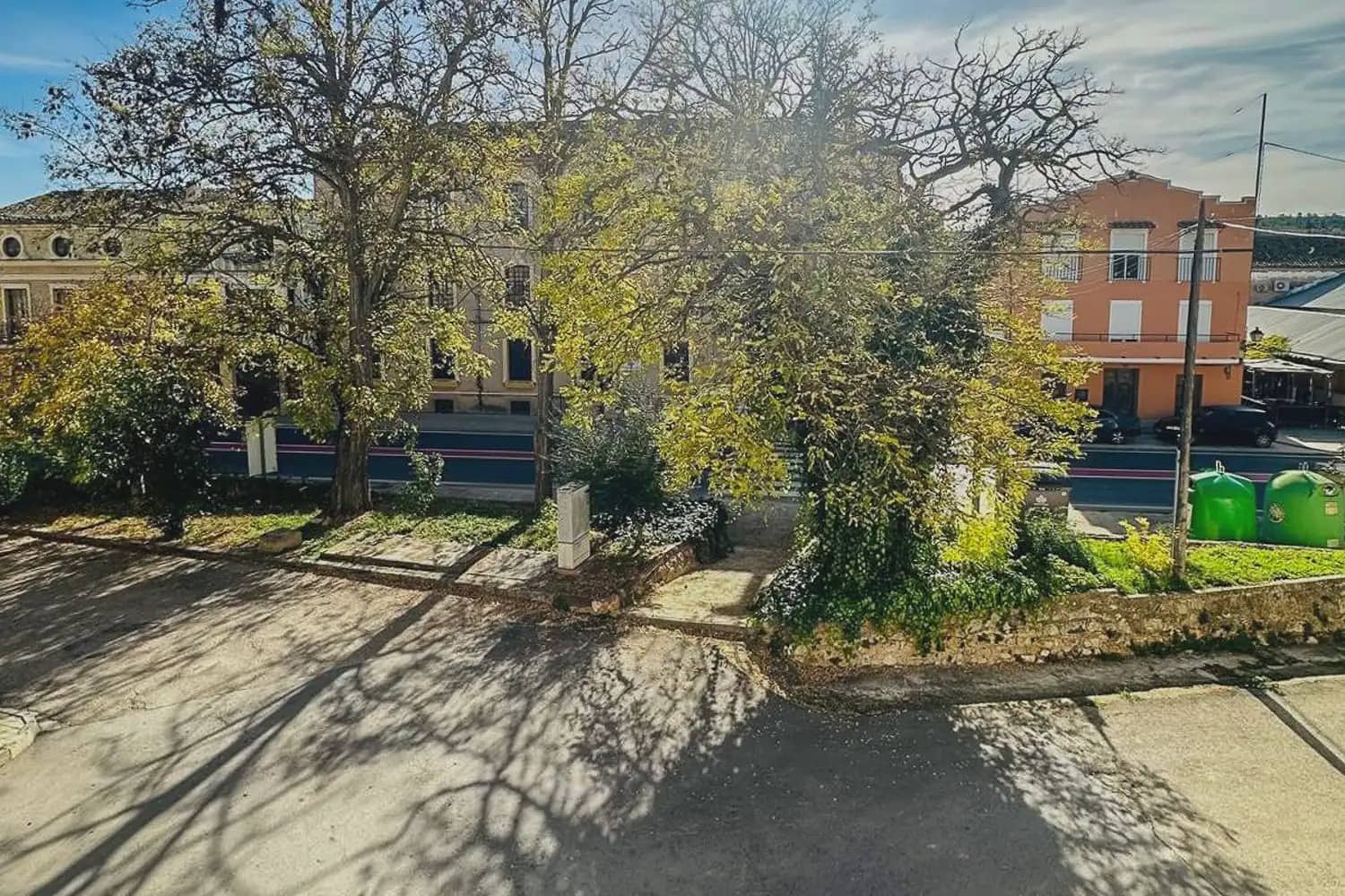 4 bedroom Townhouse for sale in Caudete de las Fuentes with garage - € 170,000 (Ref: 9898068)