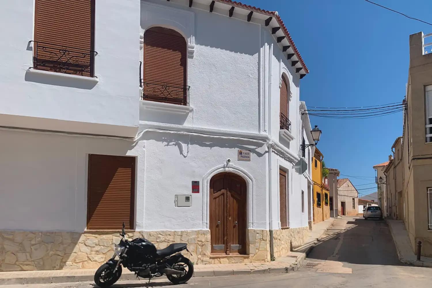 4 bedroom Townhouse for sale in Caudete de las Fuentes with garage - € 170,000 (Ref: 9898068)