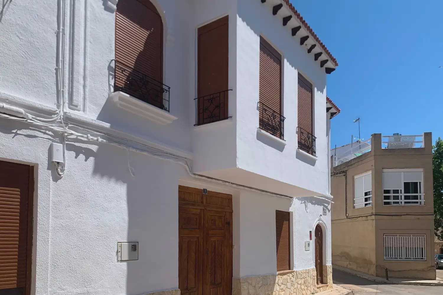 4 bedroom Townhouse for sale in Caudete de las Fuentes with garage - € 170,000 (Ref: 9898068)