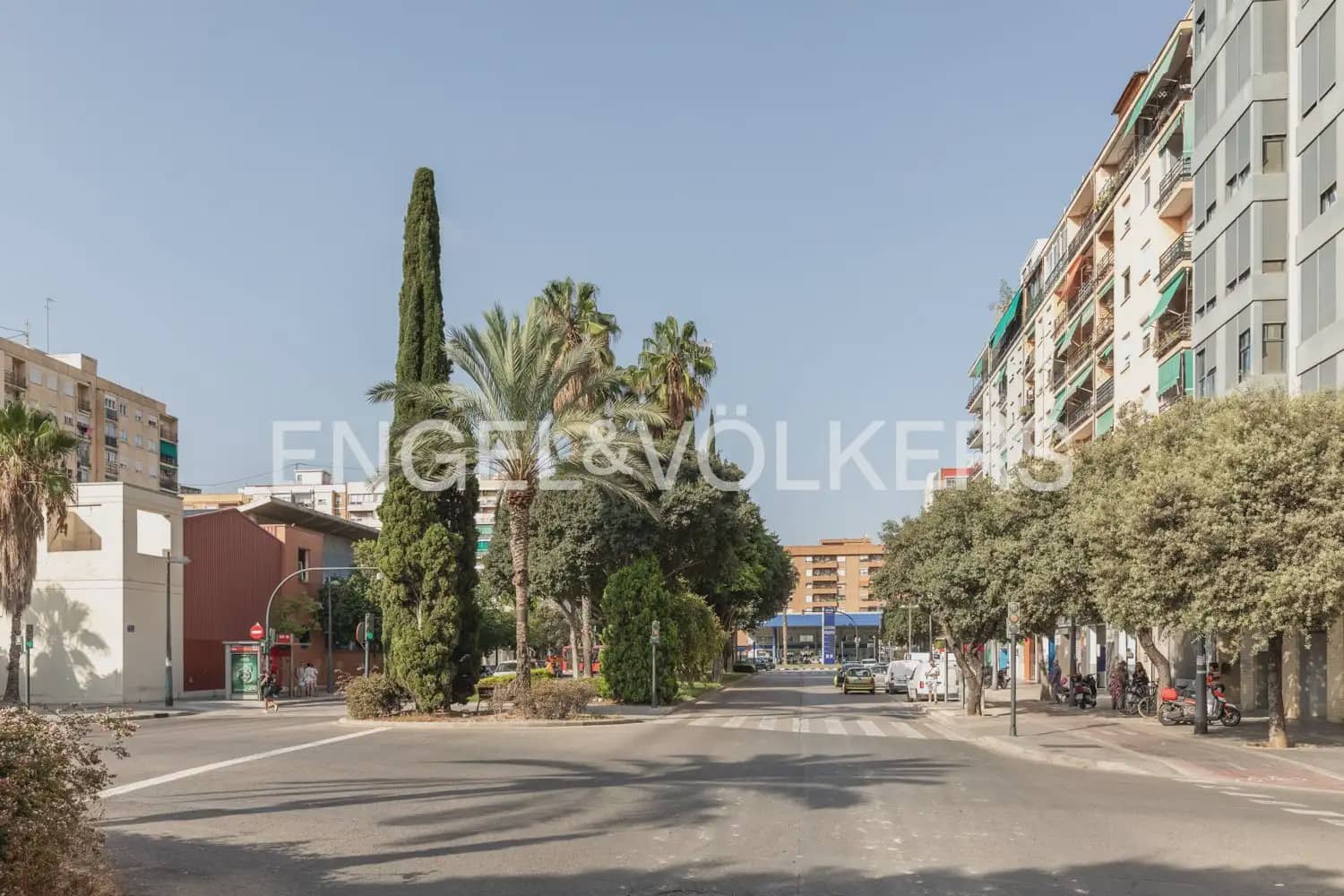 2 bedroom Penthouse for rent in Valencia city - € 1,600 (Ref: 9898070)