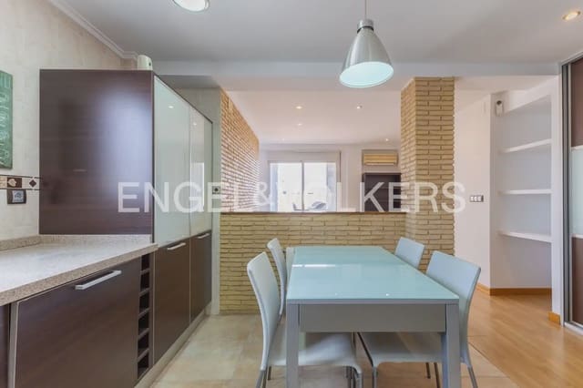 2 slaapkamer Penthouse te huur in En Corts, Valencia stad - € 1.600 (Ref: 9898070)