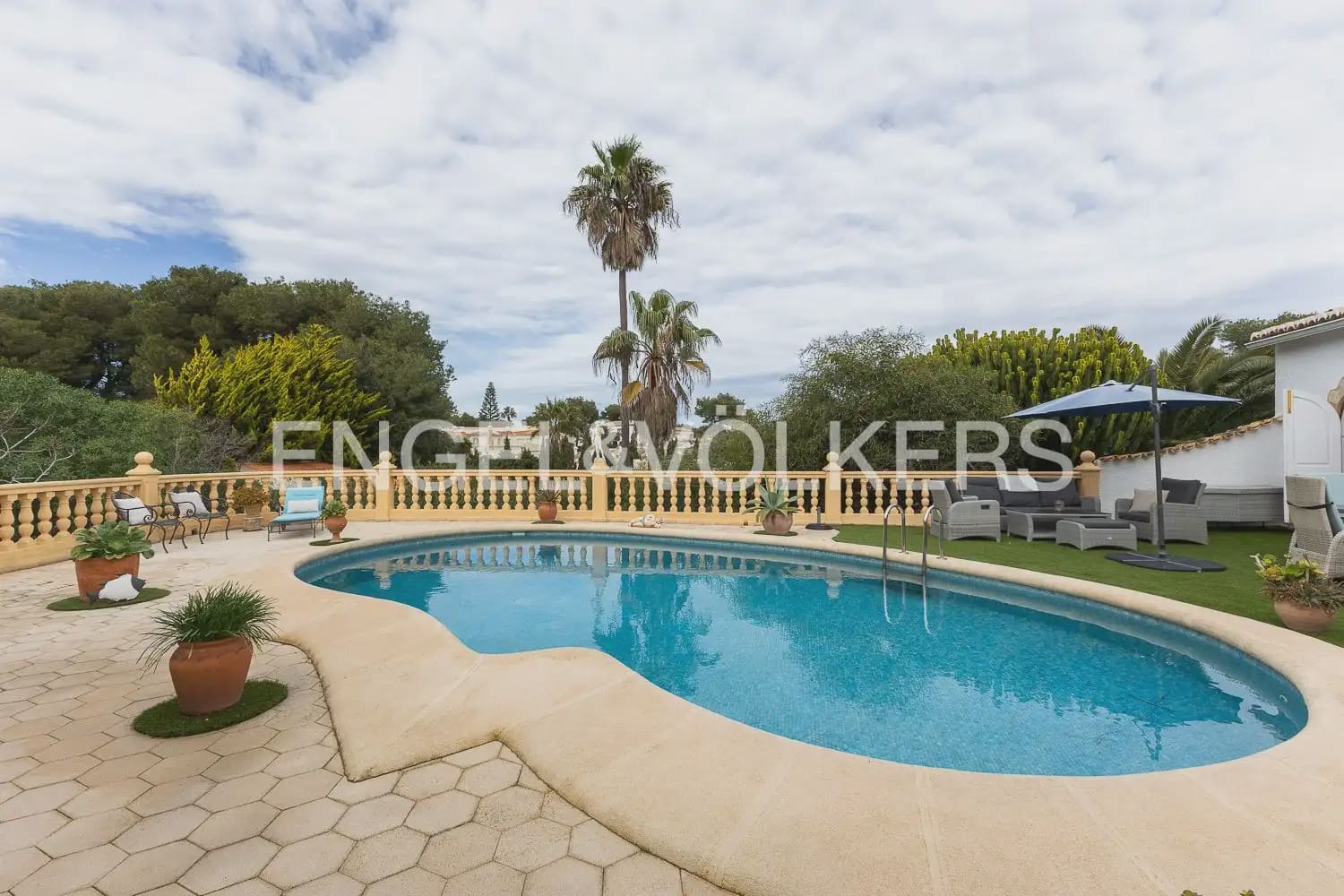 3 bedroom Villa for sale in Javea / Xabia with pool garage - € 834,000 (Ref: 9898071)