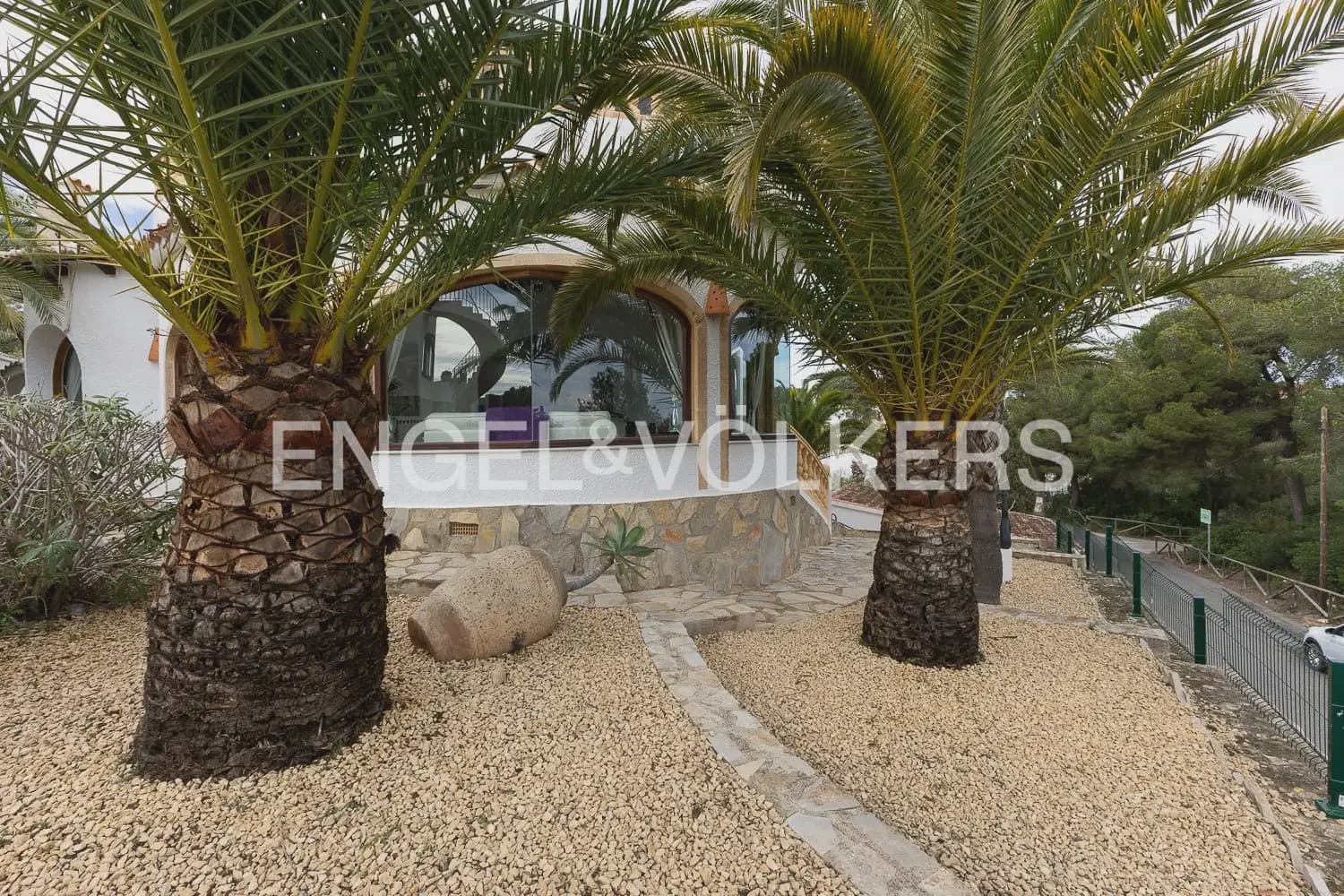3 bedroom Villa for sale in Javea / Xabia with pool garage - € 834,000 (Ref: 9898071)