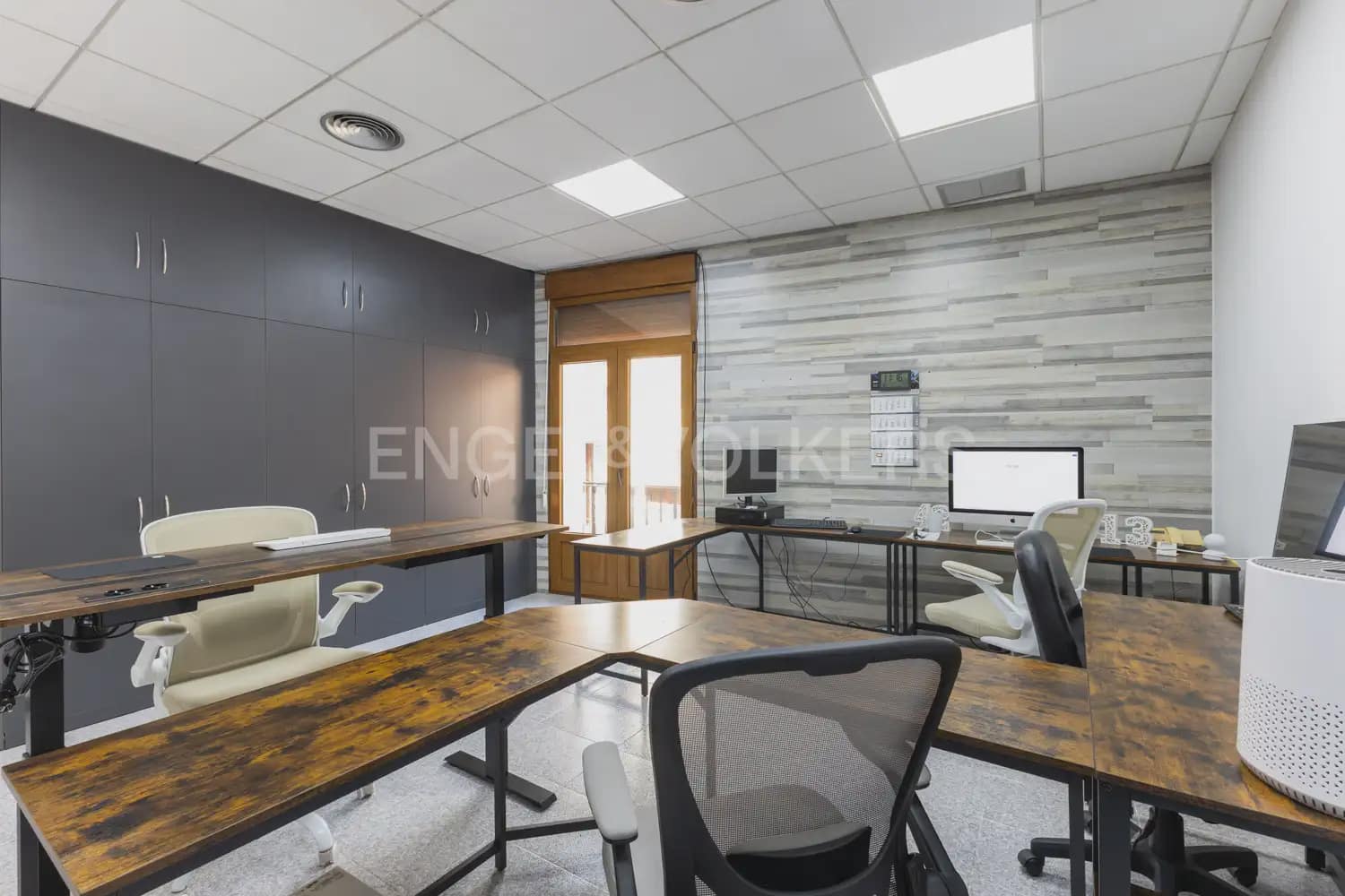 Local Comercial de 18 habitaciones en Dénia en venta - 1.500.000 € (Ref: 9898073)