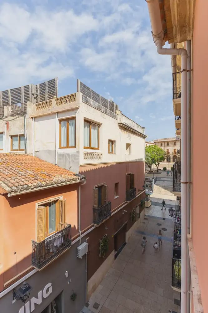 Local Comercial de 18 habitaciones en Dénia en venta - 1.500.000 € (Ref: 9898073)