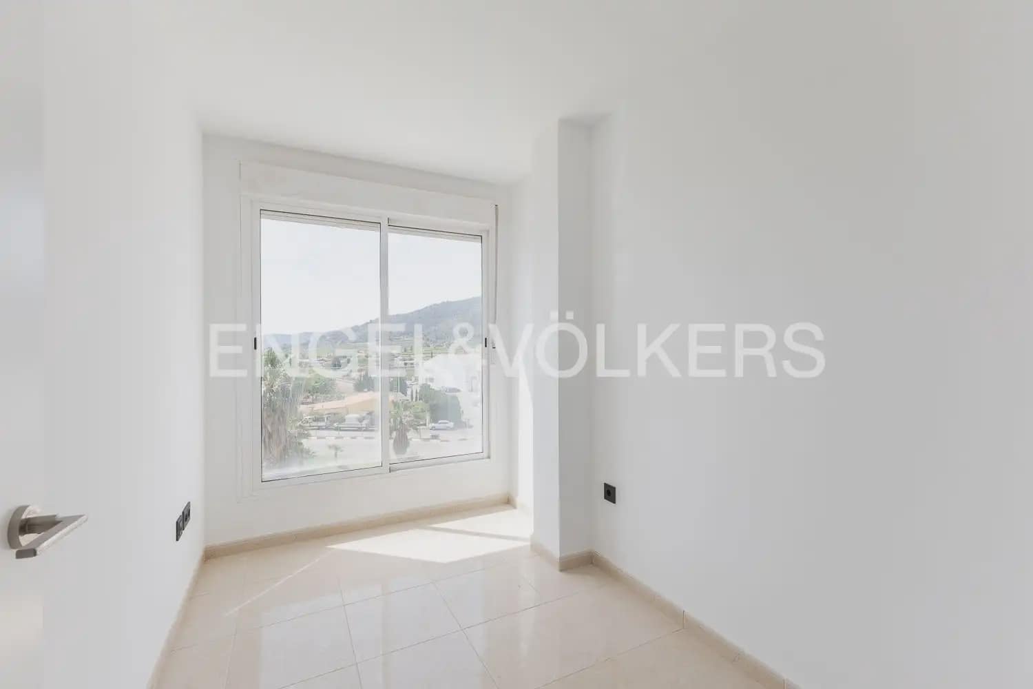 3 bedroom Penthouse for sale in Betxi with garage - € 207,000 (Ref: 9898075)