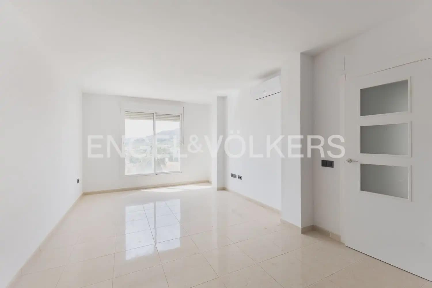 3 bedroom Penthouse for sale in Betxi with garage - € 207,000 (Ref: 9898075)