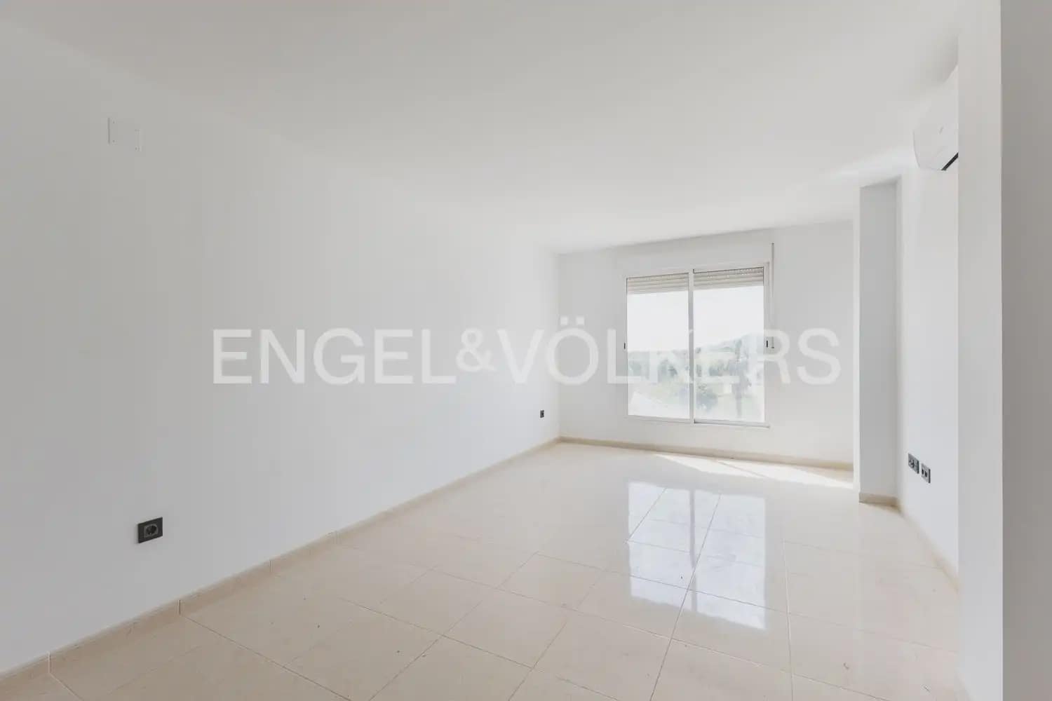 3 bedroom Penthouse for sale in Betxi with garage - € 207,000 (Ref: 9898075)