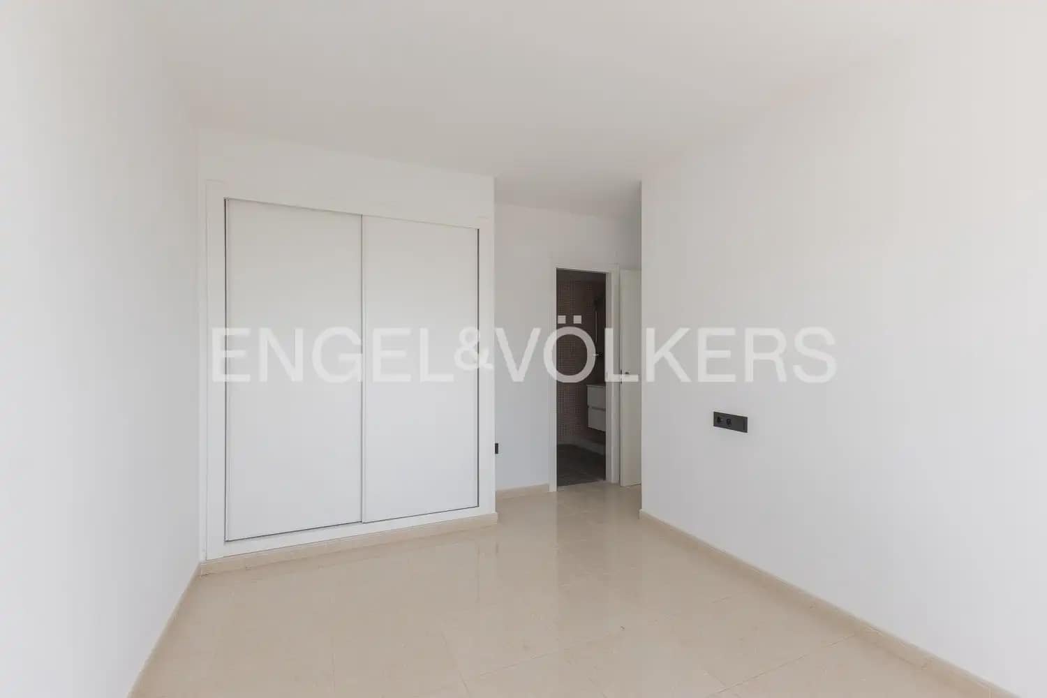 3 bedroom Penthouse for sale in Betxi with garage - € 207,000 (Ref: 9898075)