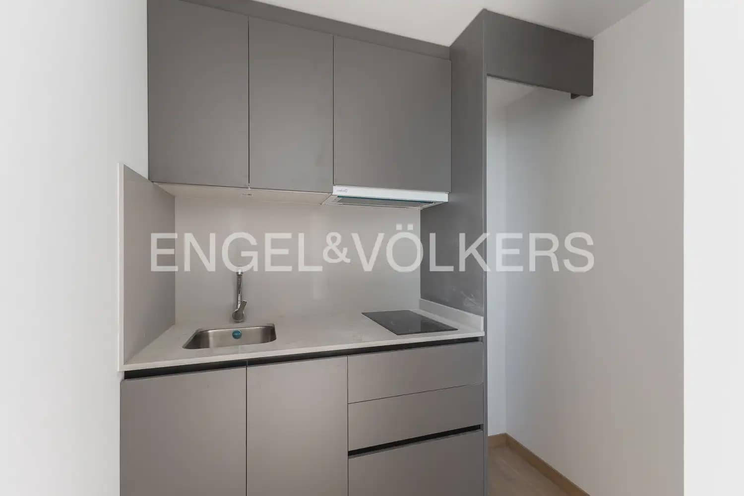 3 bedroom Penthouse for sale in Betxi with garage - € 207,000 (Ref: 9898075)