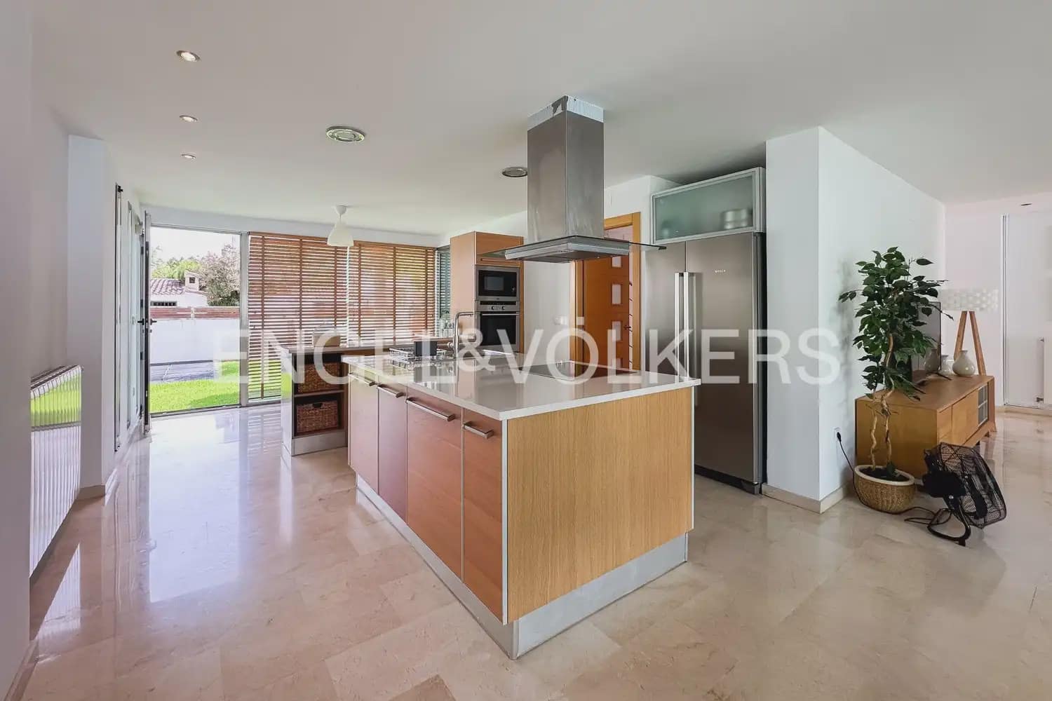 4 bedroom Villa for rent in Sagunto / Sagunt with pool garage - € 7,500 (Ref: 9898076)