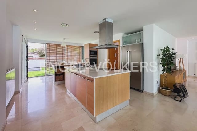 4 bedroom Villa for rent in Almarda, Sagunto / Sagunt with pool garage - € 7,500 (Ref: 9898076)