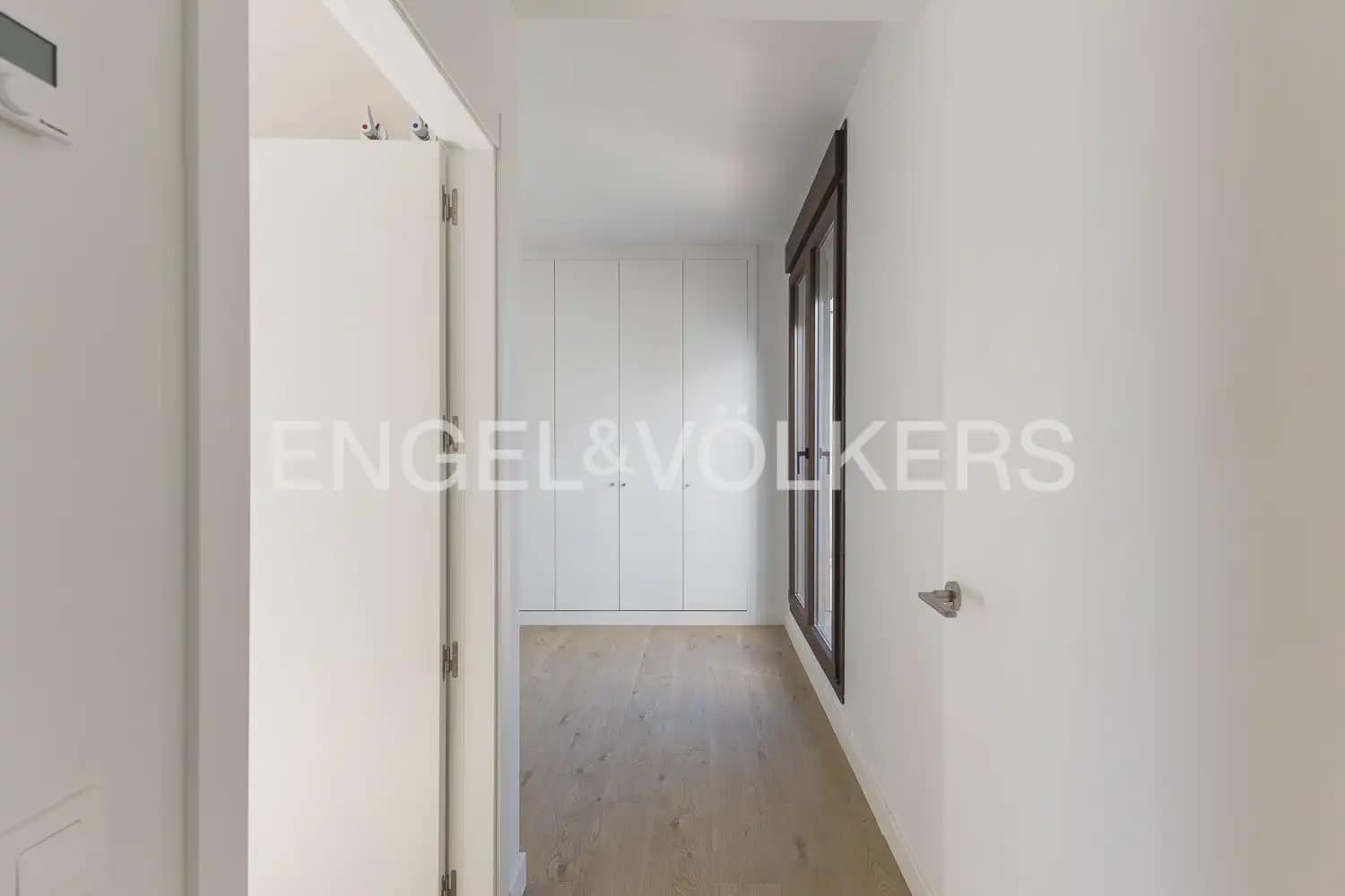 4 bedroom Villa for sale in Betera with pool garage - € 890,000 (Ref: 9898079)
