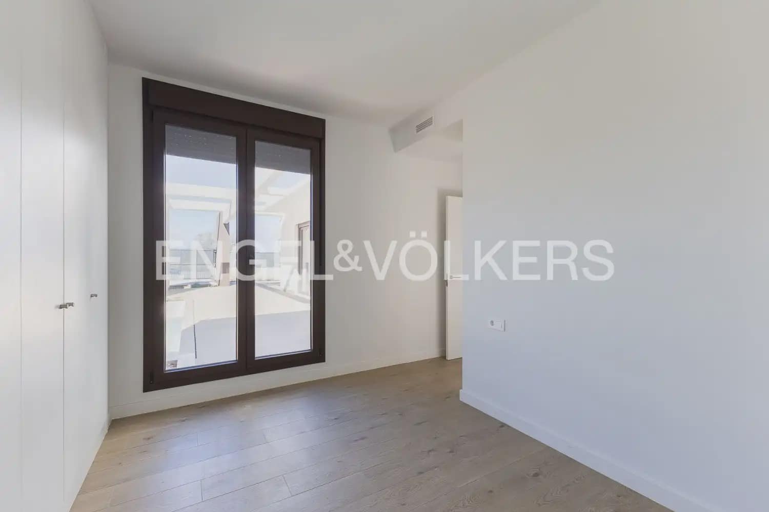 4 bedroom Villa for sale in Betera with pool garage - € 890,000 (Ref: 9898079)