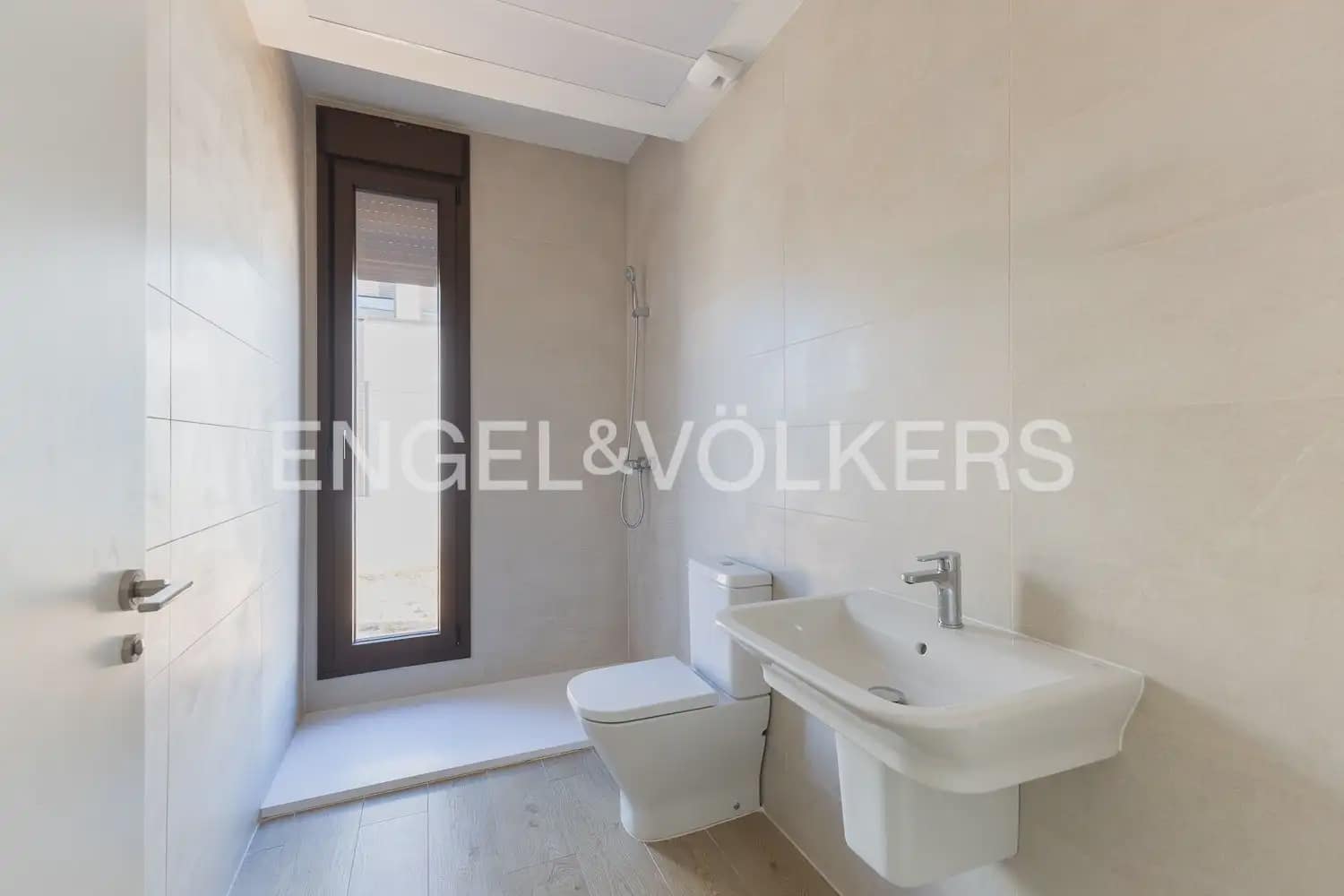 4 bedroom Villa for sale in Betera with pool garage - € 890,000 (Ref: 9898079)