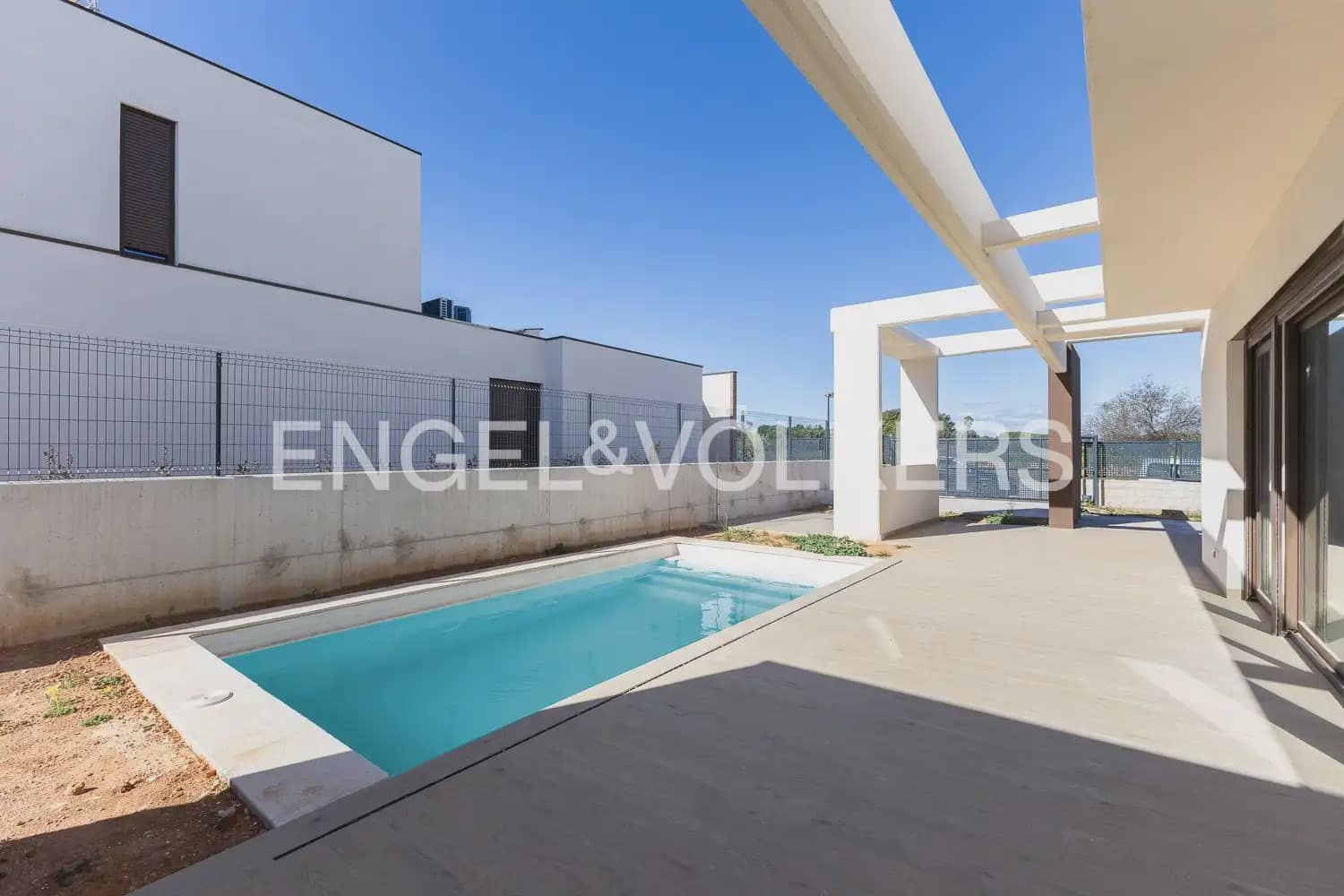4 bedroom Villa for sale in Betera with pool garage - € 890,000 (Ref: 9898079)