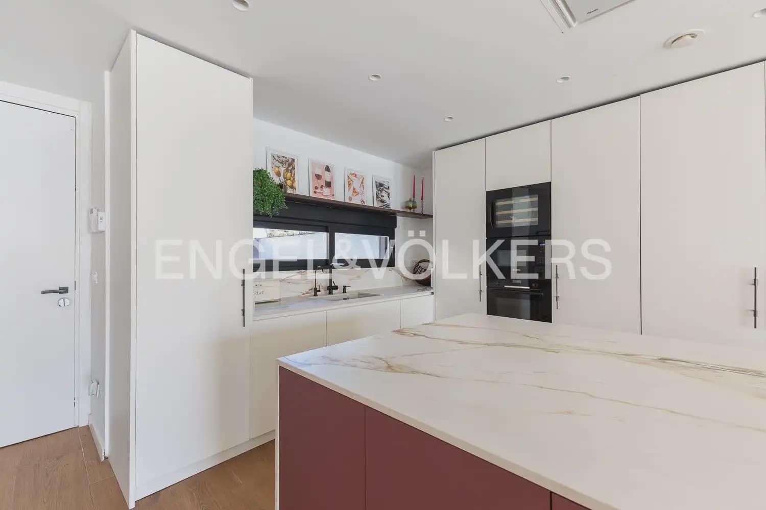 6 bedroom Villa for sale in Picanya with pool garage - € 775,000 (Ref: 9898081)