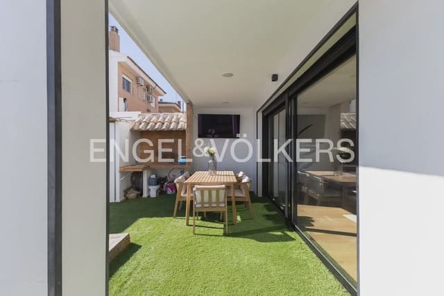 6 bedroom Villa for sale in Picanya with pool garage - € 775,000 (Ref: 9898081)