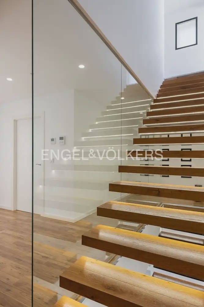6 bedroom Villa for sale in Picanya with pool garage - € 775,000 (Ref: 9898081)