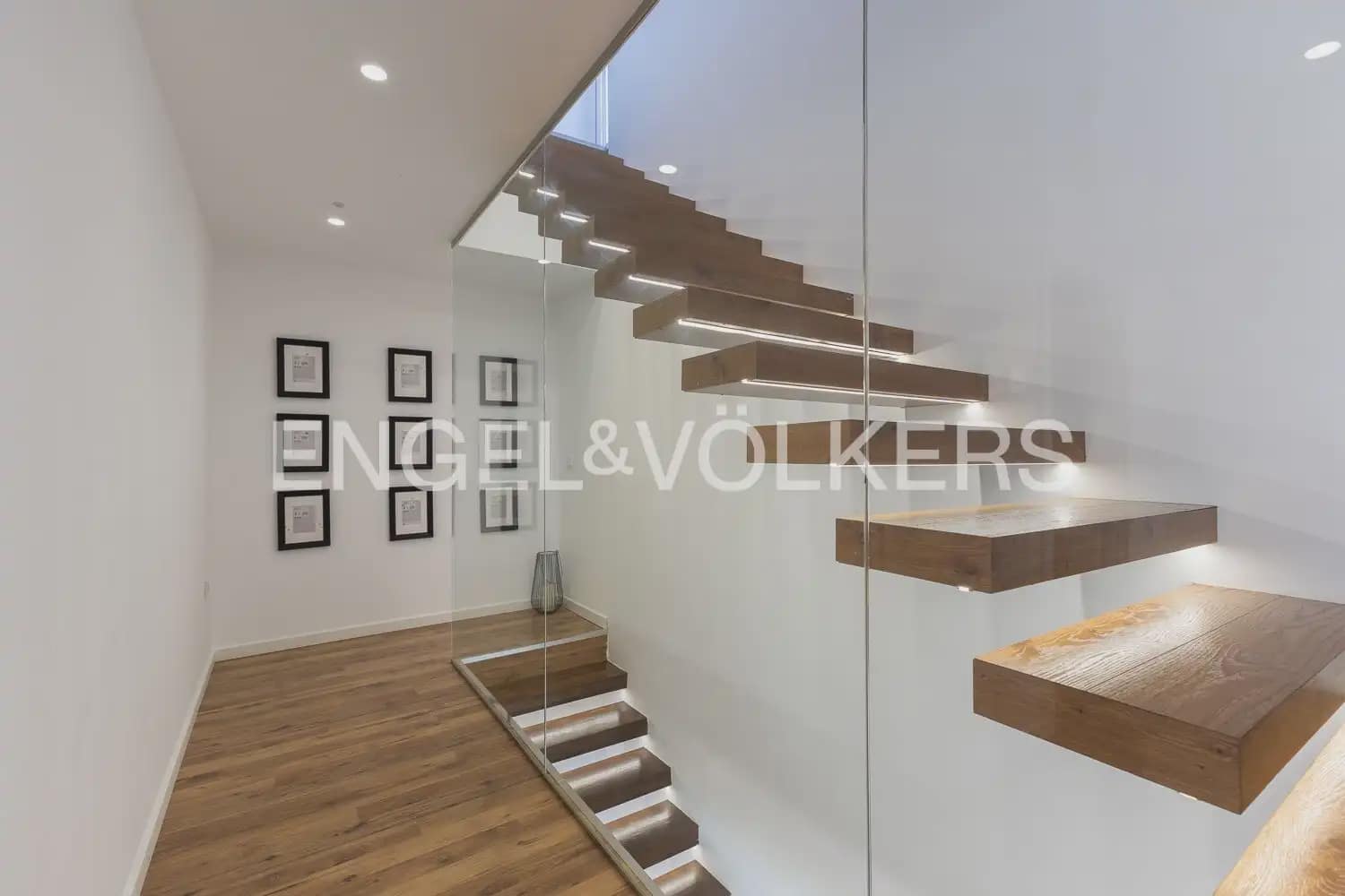 6 bedroom Villa for sale in Picanya with pool garage - € 775,000 (Ref: 9898081)