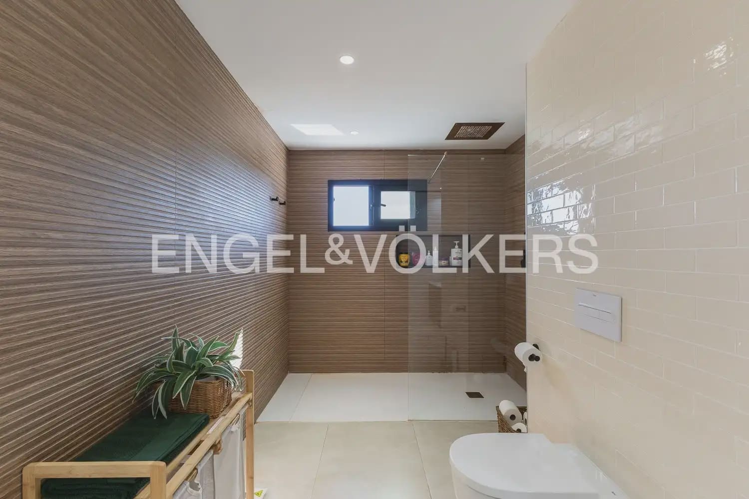 6 bedroom Villa for sale in Picanya with pool garage - € 775,000 (Ref: 9898081)