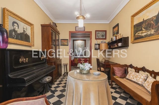 5 bedroom Townhouse for sale in Montesa with garage - € 199,000 (Ref: 9898082)
