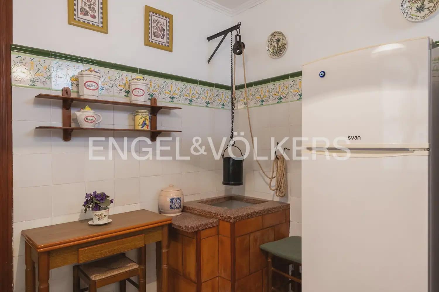 5 bedroom Townhouse for sale in Montesa with garage - € 199,000 (Ref: 9898082)
