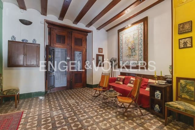 5 bedroom Townhouse for sale in Montesa with garage - € 199,000 (Ref: 9898082)