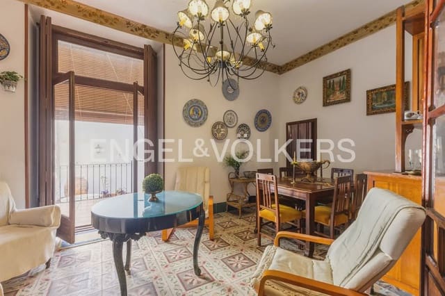 5 bedroom Townhouse for sale in Montesa with garage - € 199,000 (Ref: 9898082)