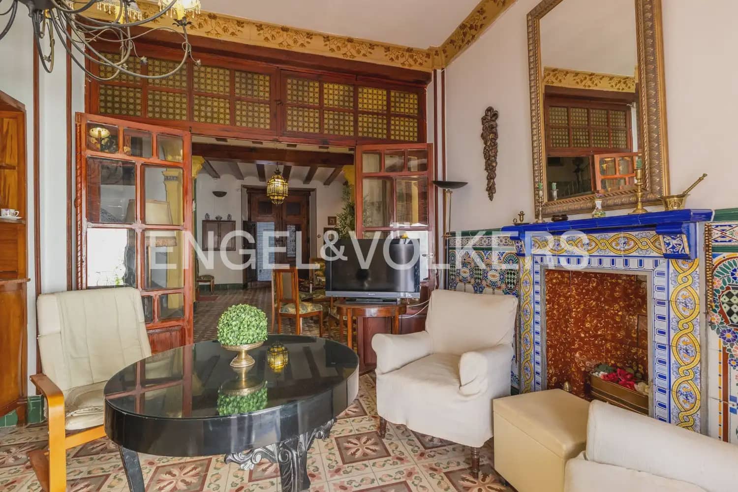 5 bedroom Townhouse for sale in Montesa with garage - € 199,000 (Ref: 9898082)