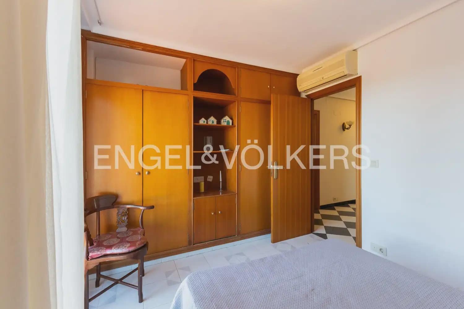 7 chambre Villa/Maison à vendre à Oropesa  avec piscine garage - 775 000 € (Ref: 9898083)