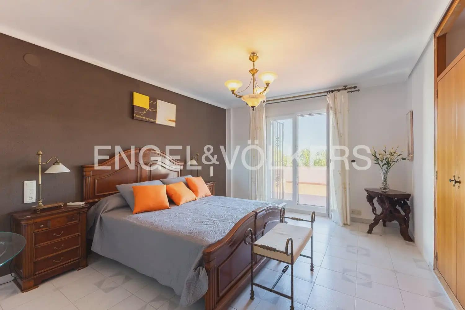 7 chambre Villa/Maison à vendre à Oropesa  avec piscine garage - 775 000 € (Ref: 9898083)
