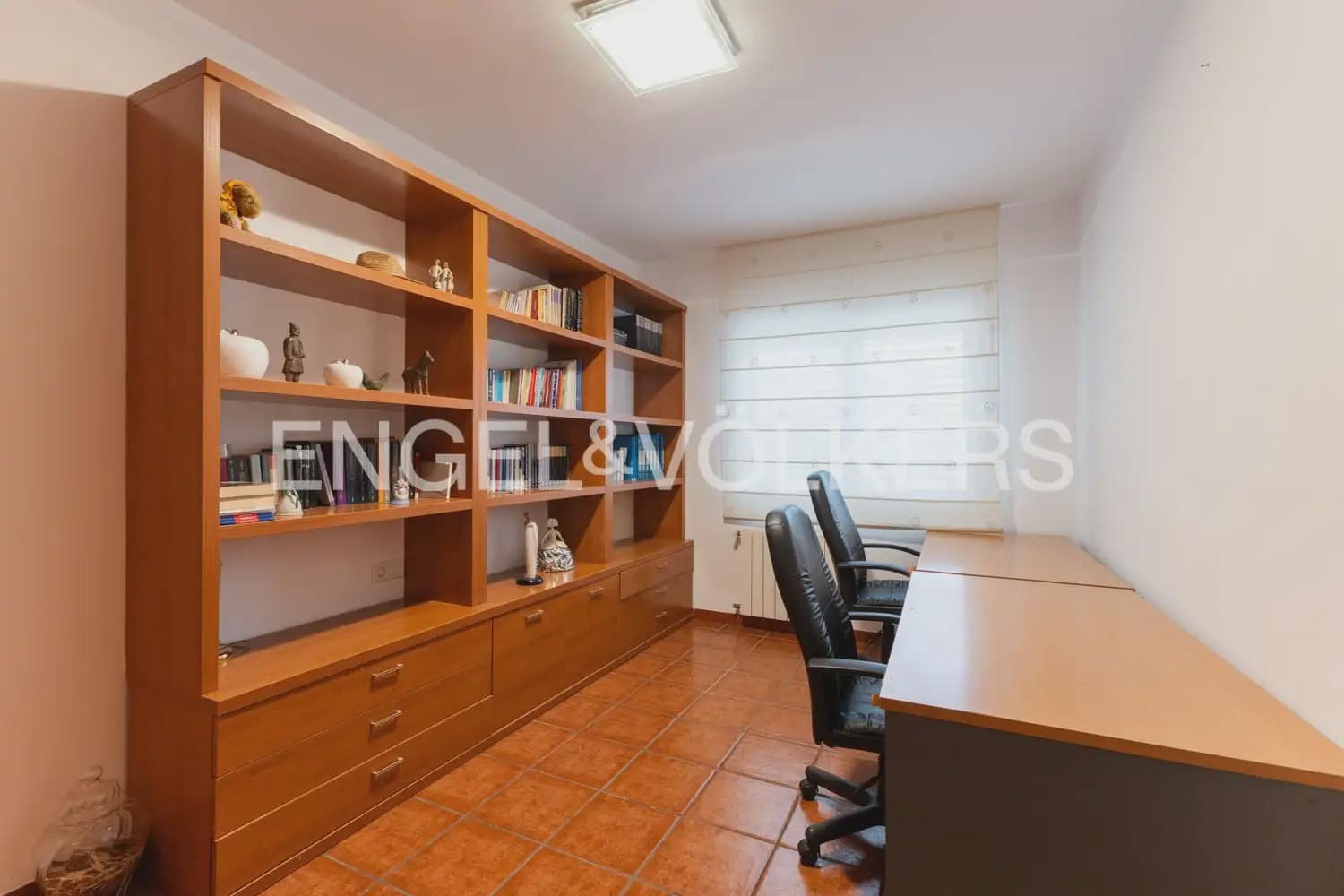 Chalet de 4 habitaciones en Oropesa  en venta con garaje - 450.000 € (Ref: 9898085)