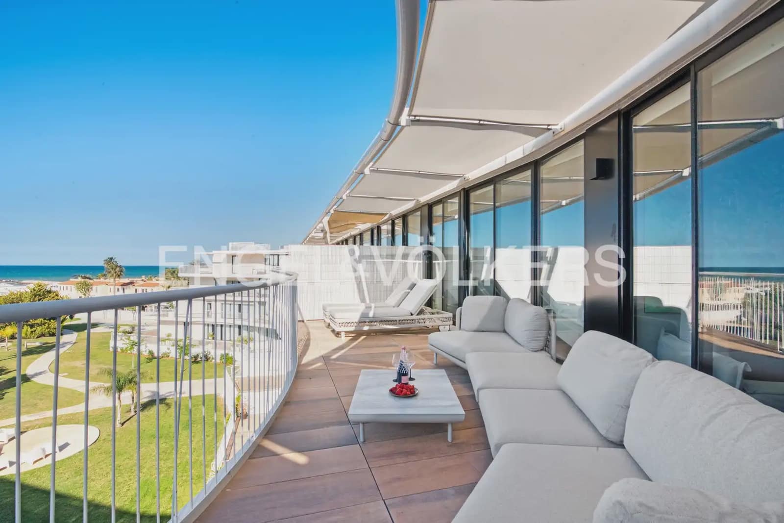 3 makuuhuone Kattohuoneisto myytävänä paikassa Denia mukana uima-altaan 
autotalli - 599 000 € (Ref: 9898086)