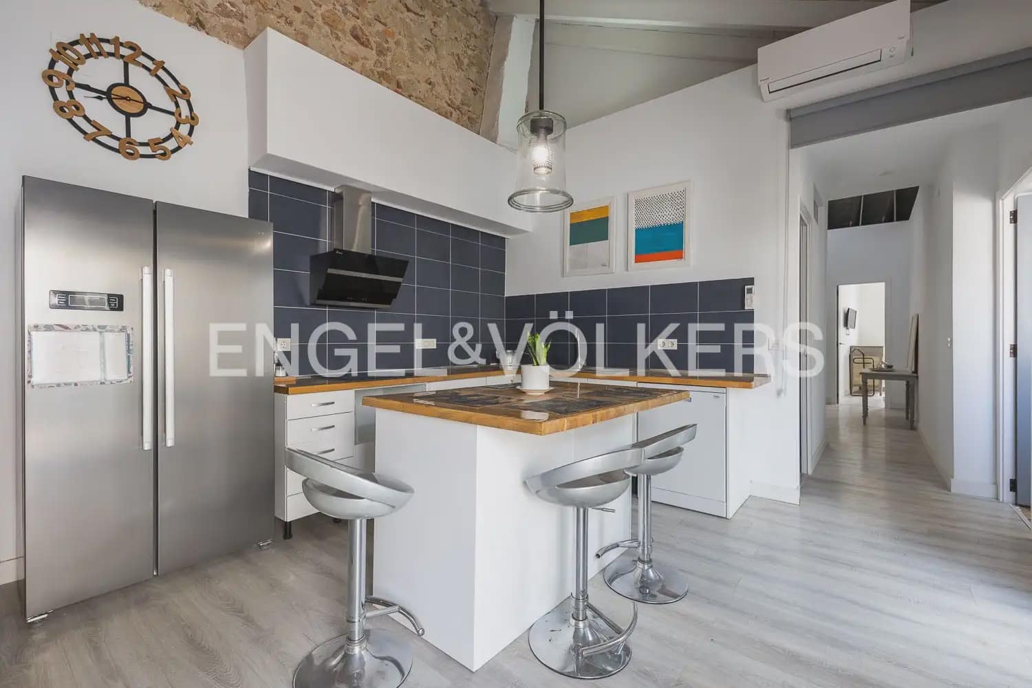 Casa de 4 habitaciones en Dénia en venta - 435.000 € (Ref: 9898087)